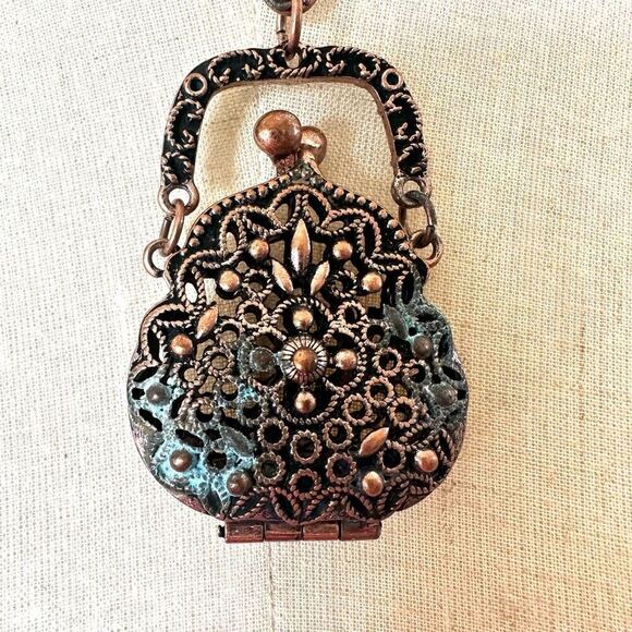 Filagree purse locket pendant necklace - Picture 10 of 14